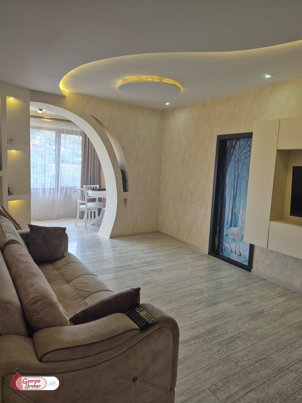 nearly repaired 3-room apartment for sale